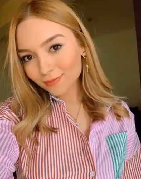 karolinaaa